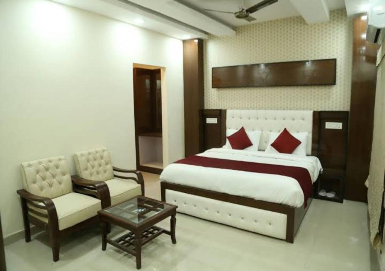 Hotel Eurasia Mohali International Airport Zirakpur Exterior foto